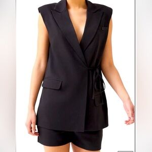4th & Reckless Black Sleeveless Blazer Vest